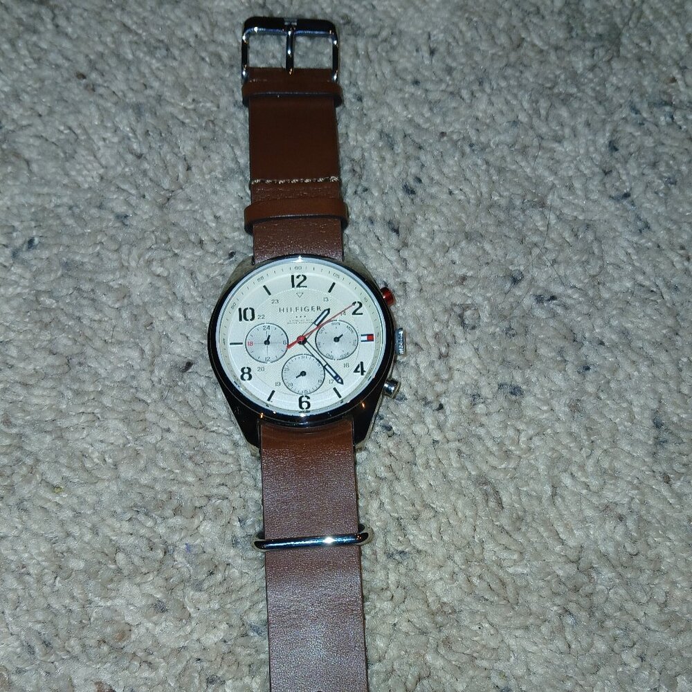Tommy Hilfiger Mens Watch - Brown leather band. New, no tags